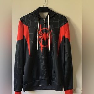 Selling spider man zip up. never worn it and it’s in perfect condition ✅